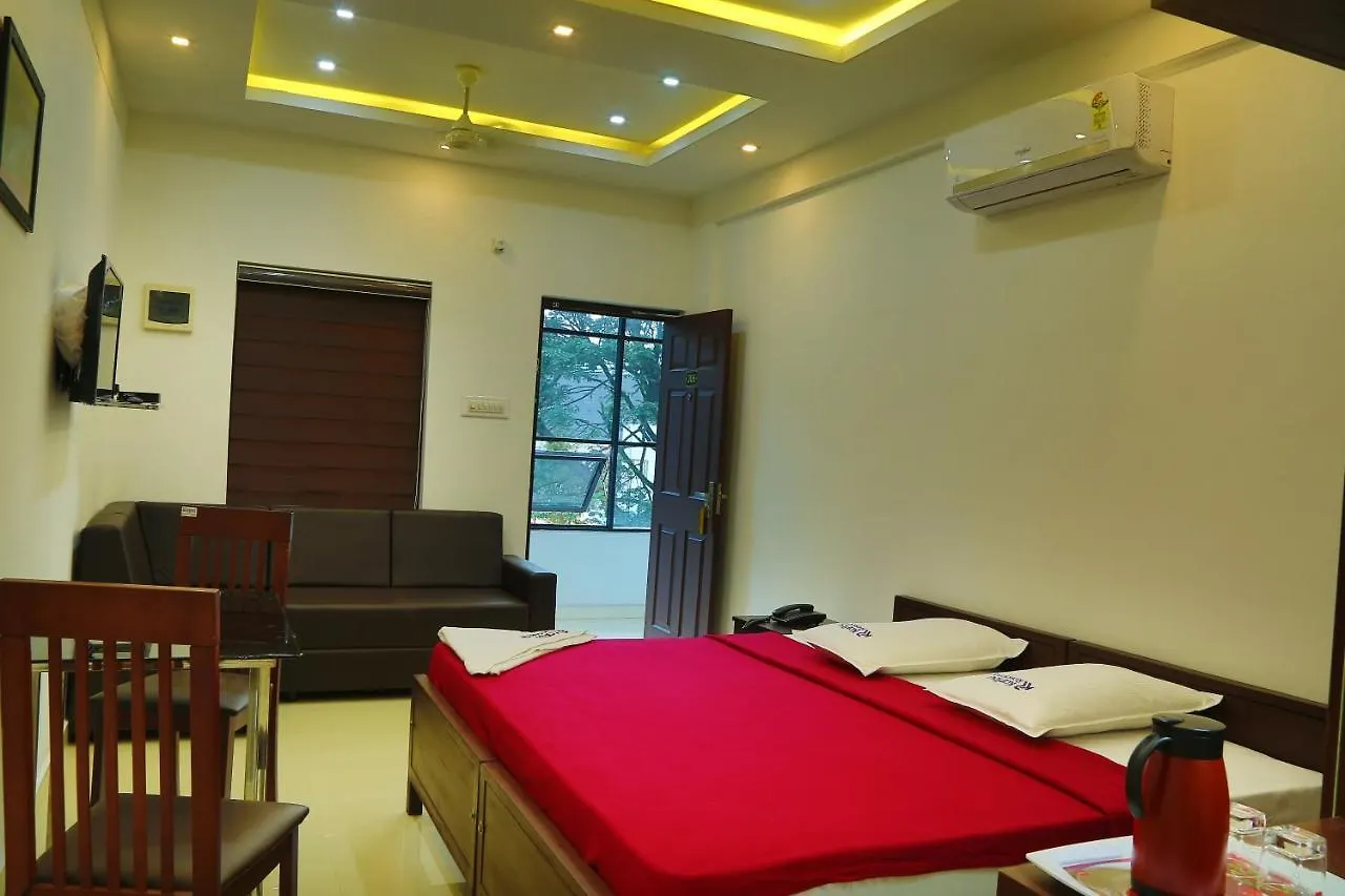 מלון מלפורם Karibu Residency